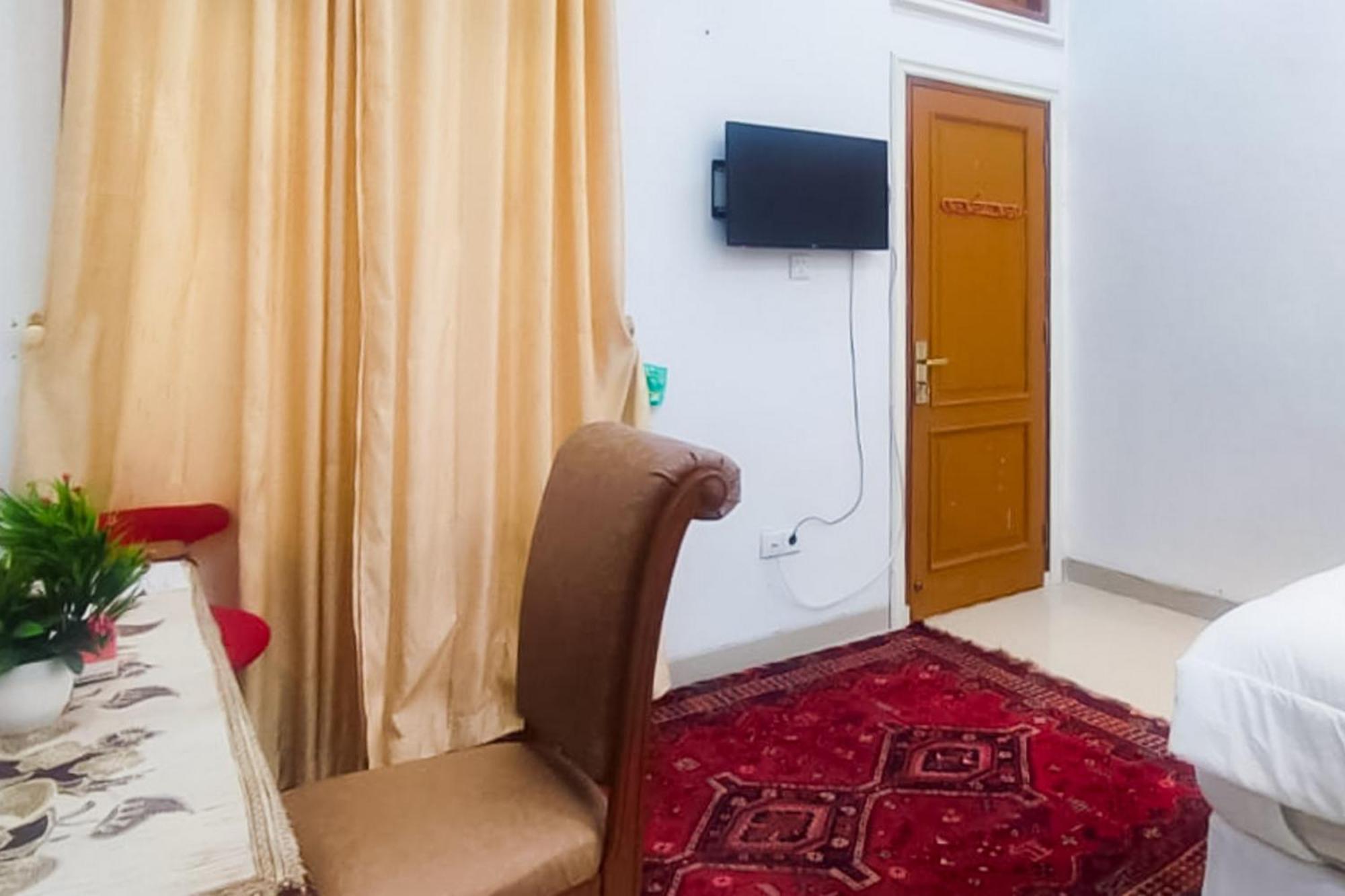 Reddoorz Syariah At Chilla Guest House Padang Eksteriør bilde